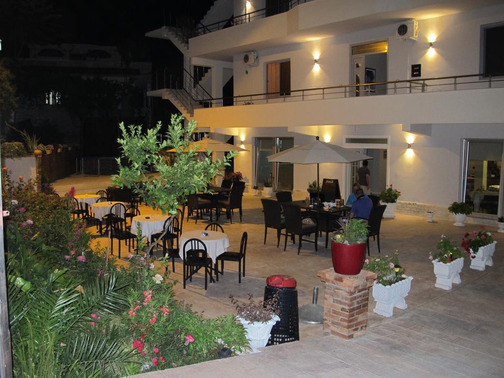 Hotel Nika Vlore Luaran gambar